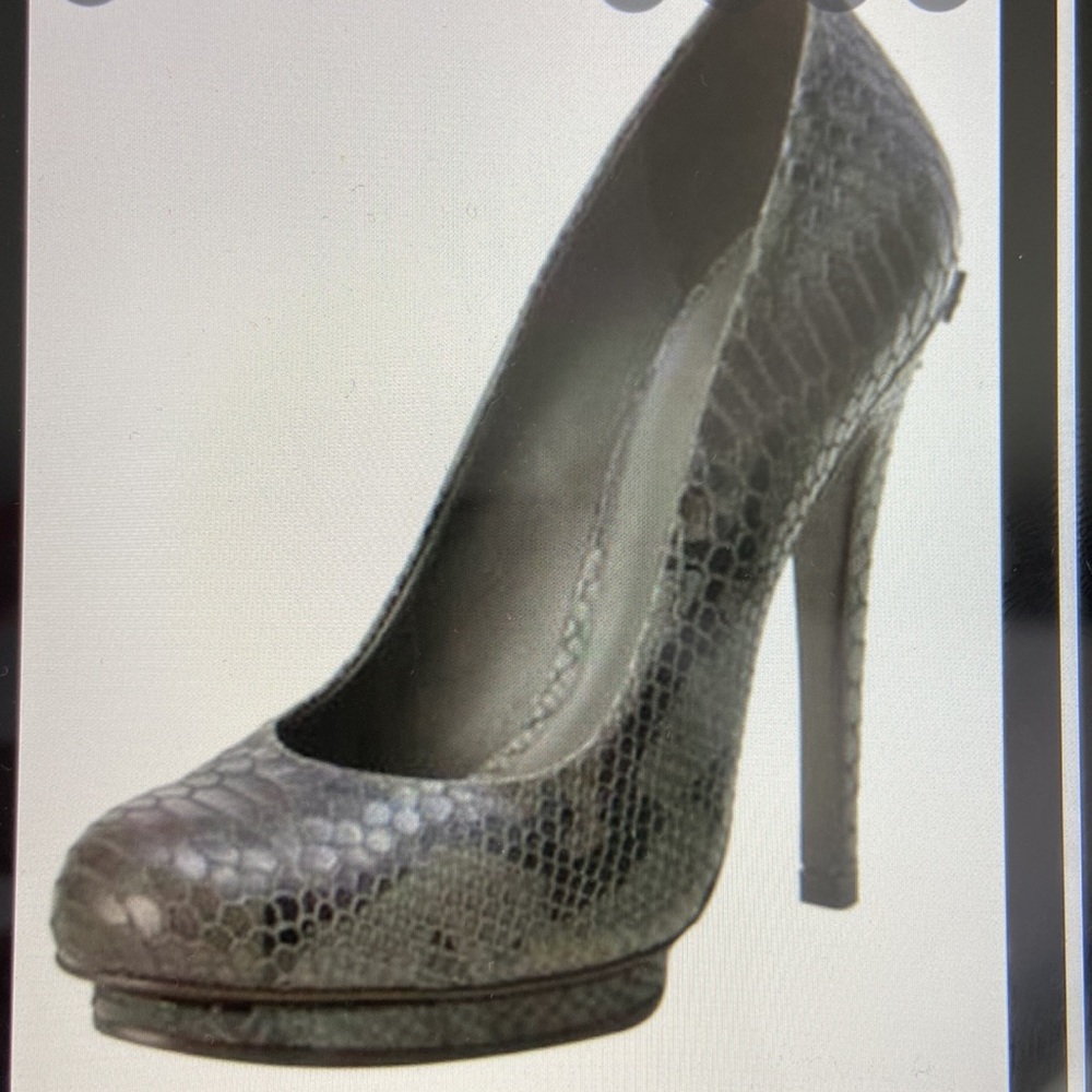 πNBW Tory Burch βJudeβ Amazon Snake Print Heel in βAshβ, 8.5.π